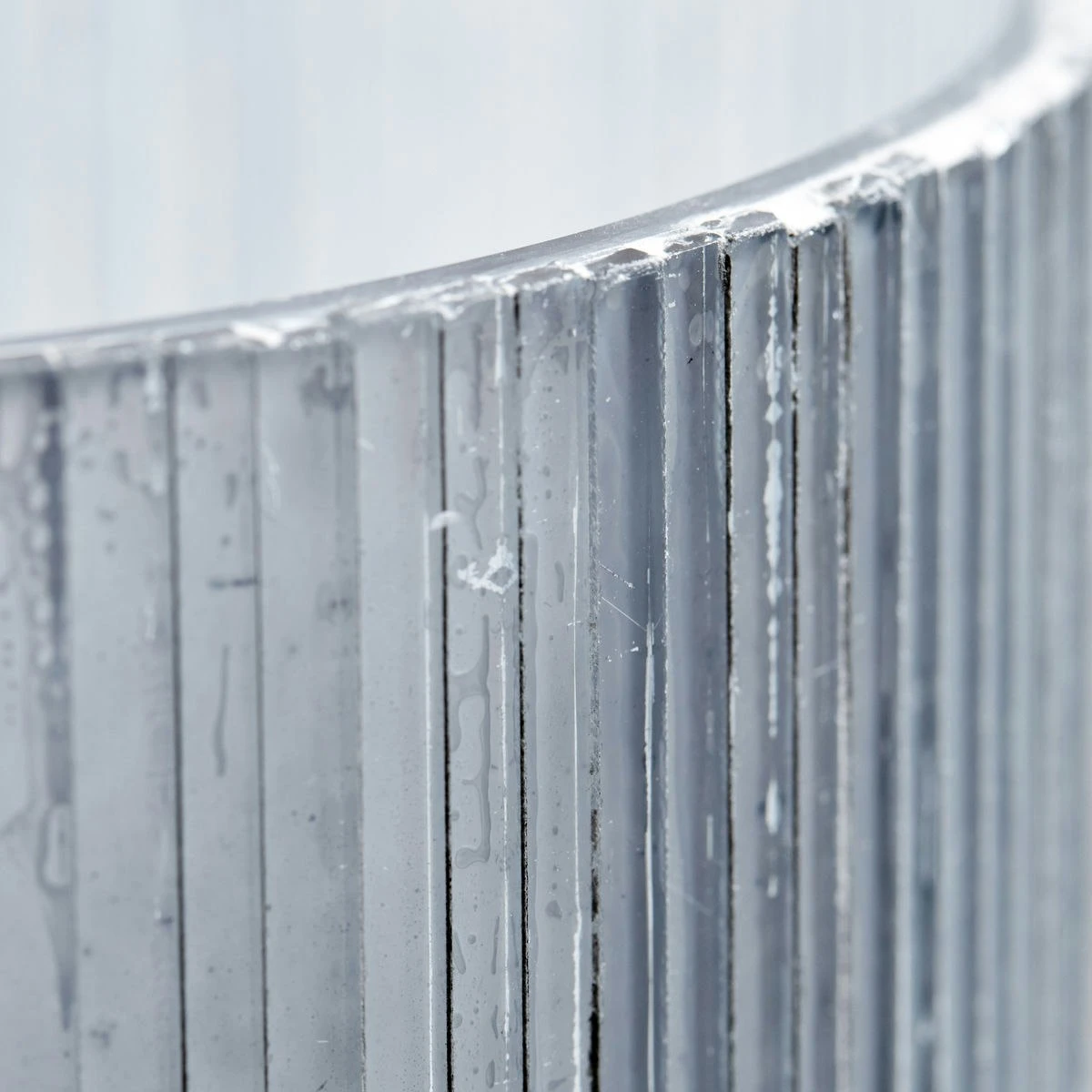 House Doctor Mirr Kerzenständer Frost Grey H12,5 Cm 5 House Doctor Mirr Kerzenständer Frost Grey H12,5 Cm – Bild 3